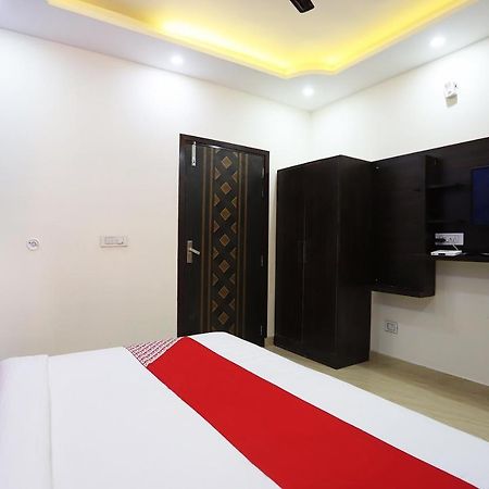 Oyo Flagship 42619 Diamond Key Hotel Delhi  Ngoại thất bức ảnh